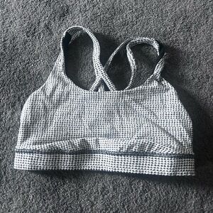 Lululemon Energy Bra Size 6 Lightly Used